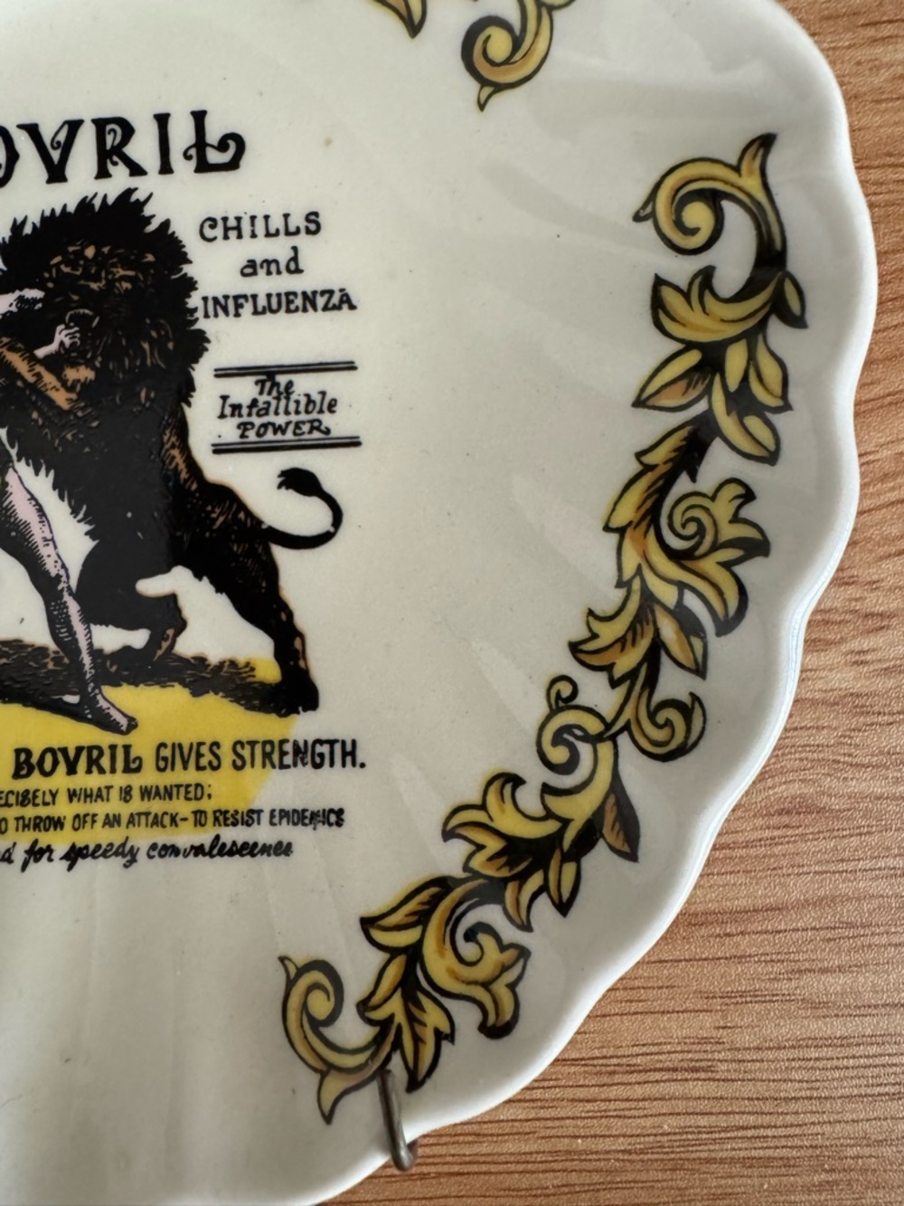 Vintage Bovril advertising dish produced by Lord Nelson Pottery in England - Picture 4 of 6